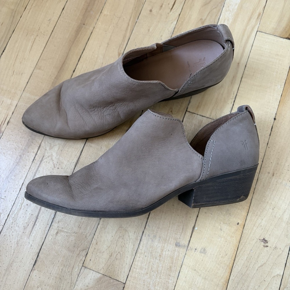 Frye Melissa‎ Shootie Bootie Women Sz 9 Gray(looks Beige) Pointed Toe Shoe Boots